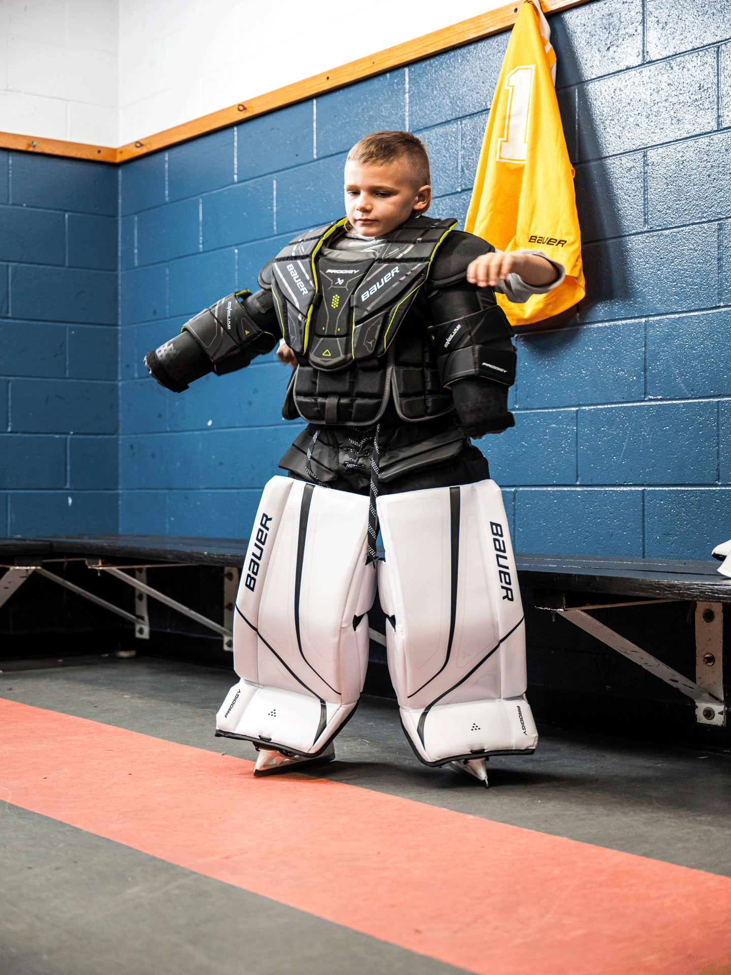 S24 PRODIGY CHEST PROTECTOR DRESSED
